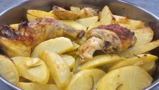 Pulë me patate, rozmarinë dhe limon nga zonja Albana
