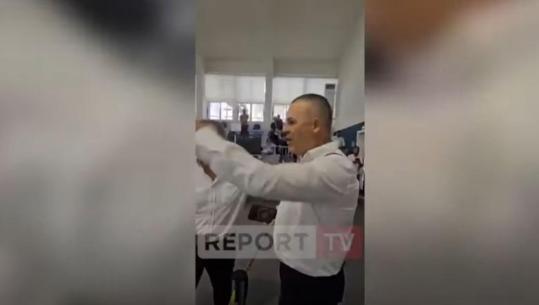 ‘Rebelimi’ i Dogjanit, KAS e ndalon të hyjë në qendrën e rinumërimit: Policia të marrë masa për largimin e tij