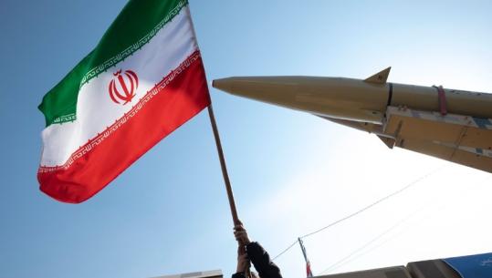 Media iraniane: Gjashtë raketa goditën bazën amerikane në Katar