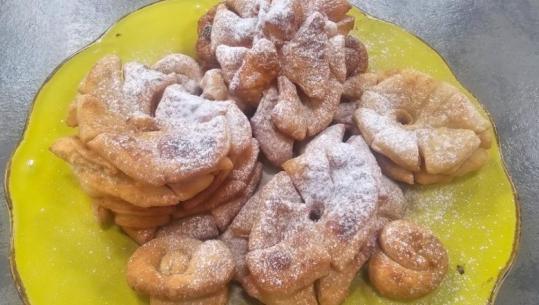 Petulla krokante me sheqer pluhur nga zonja Albana