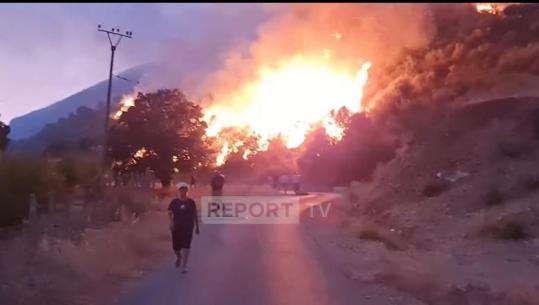 Finiq/ Zjarr në fshatrat Dhivër dhe Shën Ndre, evakuohen banorët, ndërhyrje intensive gjatë natës (VIDEO)