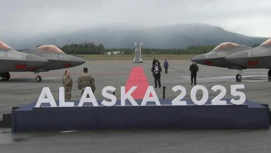 “Alaska 2025”, gati skena në aeroport ku pritet të takohen Trump-Putin