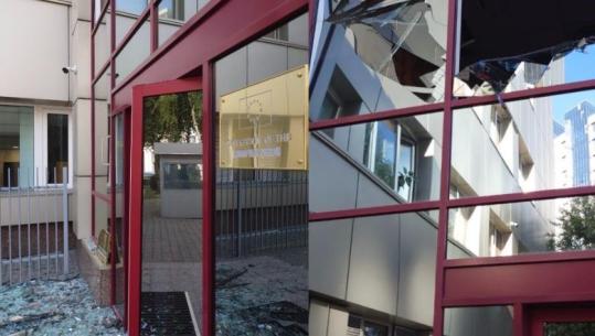 Zyra e delegacionit të BE dëmtohet nga sulmet ruse, Kos: Shenjë e qartë që tregon se Moska refuzon paqen