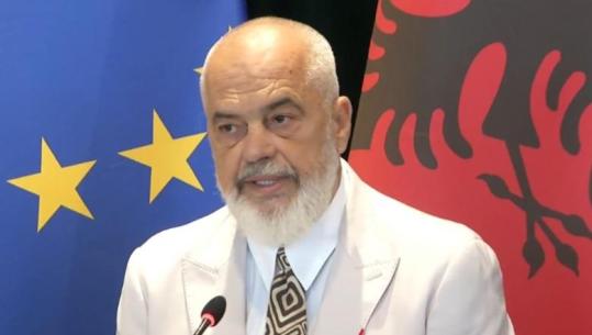 ‘Jemi në situatë primitive’, Rama paralajmëron masa për ‘varrezat’ e makinave: I vetmi vend në Evropë që i kemi të ligjëruara pa ligj, por me vullnetin e Maliqit 