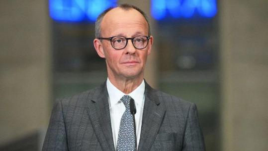 Kancelari Merz nga Franca: E qartë, nuk do të ketë një takim Putin-Zelensky