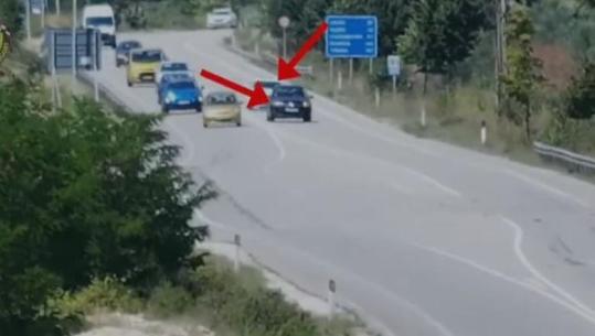 Policia Rrugore apel shoferëve: Udhëtoni me kujdes, fundjava do jetë me reshje shiu, jo me shpejtësi mbi normat e lejuara