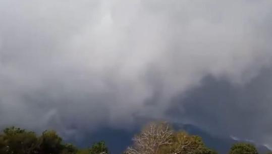 VIDEOLAJM/ Mjegulla ‘pushton’ malësinë e Tiranës