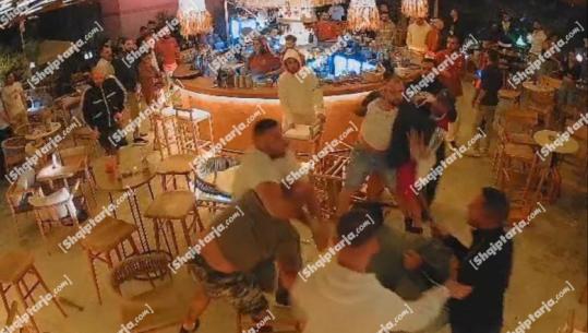 Korçë/ Sherri me 3 të plagosur në lokal, Report Tv siguron FOTO nga përleshja me shkopa bejsbolli mes 2 grupeve