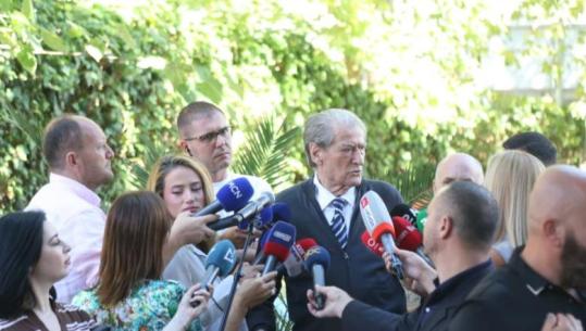 VIDEO/ Padia për shpifje ndaj Blinken, Berisha ‘konfuz’ ç’po ndodh: Asokohe kishte imunitet… 