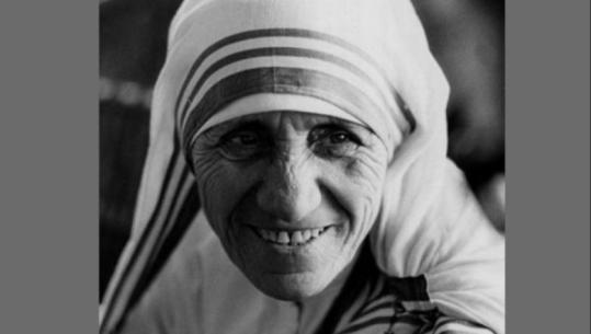 9 vjetori i shenjtërimit të Nënë Terezës, ambasada e SHBA ndan mesazhin e Trump: Përfaqësonte më të mirën te secili prej jesh