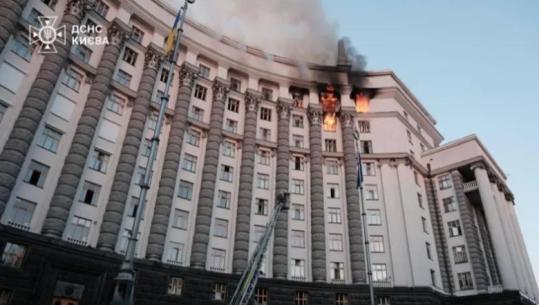 Sulmi ndaj ndërtesës qeveritare në Kiev, ministri i Jashtëm ukrainas: Putin po hedh poshtë diplomacinë dhe përshkallëzon terrorin  