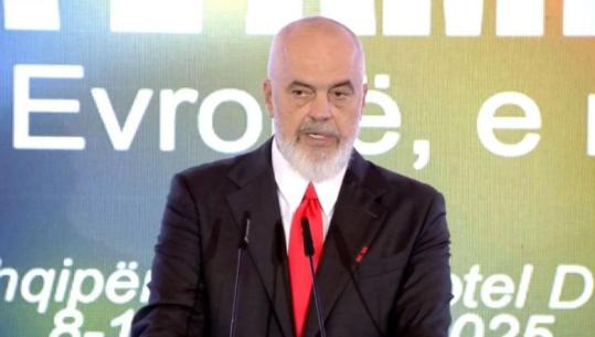 ‘Zgjohuni më herët dhe flini më vonë’, Rama batuta me ambasadorët: E di që e keni të vështirë të luftoni me rutinën tuaj dhe thoni ‘ehu sa kemi parë ne’