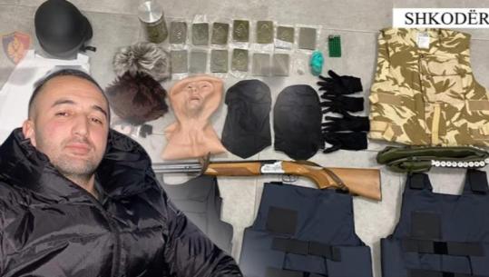 Maska, paruke e armë! Çfarë iu gjetën 2 vite më parë Ragip Gilës, autorit të masakrës së Shkodrës. Zbulohet si shpëtoi nga dënimi për armëmbajtje (VIDEO)