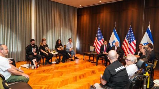 Rubio në Izrael, takohet me familjarët e pengjeve: Hamasi duhet t’i lirojë menjëherë 