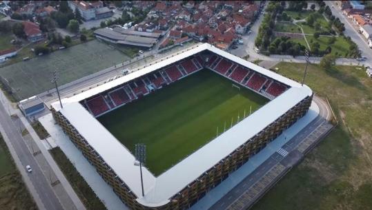 VIDEO/ U inaugurua dy vite më parë dhe ka 8 mijë ulëse, njihuni me stadiumin ku do luajë Kombëtarja në Serbi