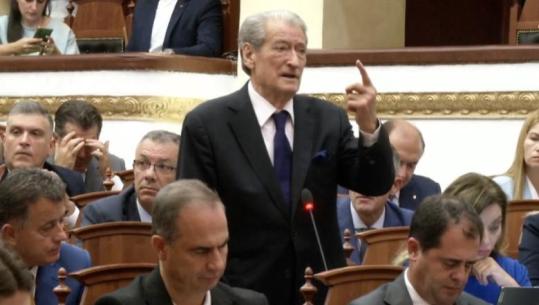 Struktura e re e komisioneve, Berisha i kthehet Peleshit në Kuvend: Akt i turpshëm! Sekretar mjeran i Ramës, shkelmove Kushtetutën