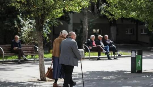 Rishikimi i buxhetit/ Më shumë para për bonusin e fundvitit për pensionistët