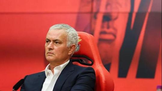 'Fenerbahce s'ishte në nivelin tim', ultrasit turq sulmojnë Jose Mourinhon: Special money, mercenar