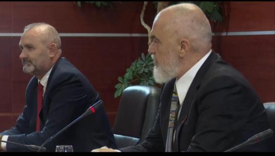 Rama paralajmëron shtrirjen e Inteligjencës Artificiale: Diella do të ketë fëmijë, do ndërmjetësojnë çështjet civile të njerëzve