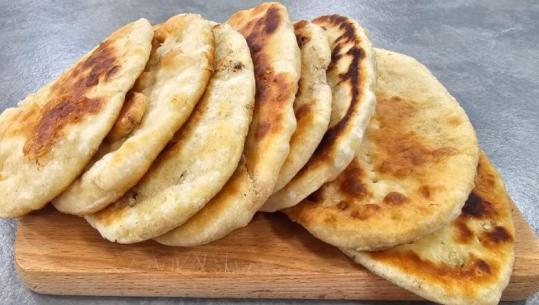 Pite të buta me gjalpë nga zonja Albana / Shije speciale!