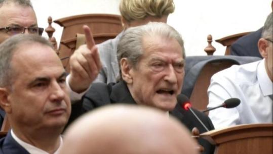 Sali Berisha: Seanca e kaluar një turp, do të mbetet njollë në historinë e shtetit shqiptar! Riktheni diskutimin, mos ta rikthejë Kushtetuesja