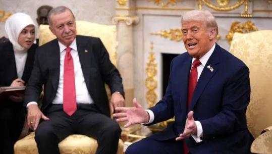 Trump pret Erdoganin në Shtëpinë e Bardhë: Turqia të ndalojë blerjen e naftës dhe gazit nga Rusia