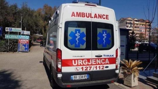 Aksident në Berat, 20-vjeçari përplas me makinë këmbësoren e moshuar 