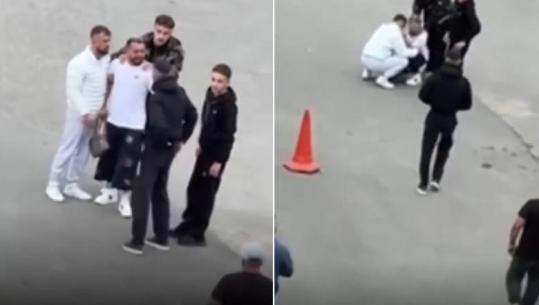 'O vllau jem', momenti kur Gjesti mbërrin në vendin ku humbi jetën vëllai i tij (VIDEO)