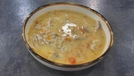 Supë pule me oriz nga zonja Albana
