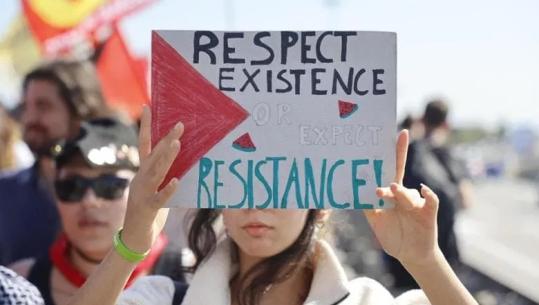 Greva për Gazën në Itali/ Protestues në pistën e aeroportit të Pizës, ndalohen fluturimet