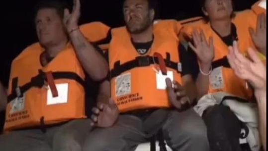 Nëntë anije të Flotiljes së re ndalohen pranë brigjeve të Gazës, në bord ndodheshin rreth 250 punonjës mjekësorë! Izraeli: Të gjithë do të dëbohen së shpejti (VIDEO)