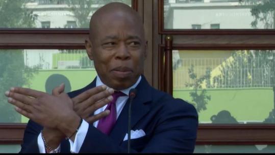 Kryebashkiaku i New York-ut bën shqiponjën krah Ramës: Erdha për të mësuar nga një mik  (VIDEO)