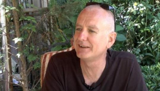 Artisti shqiptar Helidon Gjergji jep dorëheqjen nga juria e AVAN: Për arsye personale