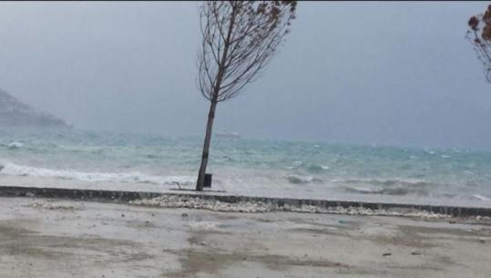 Vlora pritet që të përfshihet nga reshjet e shiut, Bashkia paralajmëron qytetarët: Tregohuni vigjilentë dhe respektoni thirrjet e autoriteteve