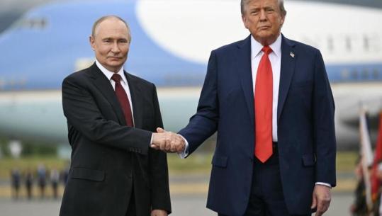 Moska akuzon BE dhe NATO-n: Po përpiqet të sabotojnë takimin mes Putin dhe Trump në Budapest