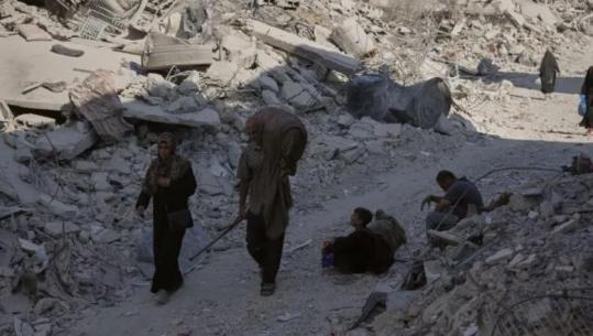 Izraeli sulmon minibusin në Gaza, vriten 11 anëtarë të një familje! Hamasi: Për momentin s'mund të çarmatosemi! Netanyahu: Pika kufitare e Rafah do të vijojë të mbetet e mbyllur