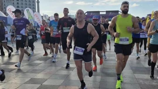Maratona e Tiranës, mes garuesve është edhe Ramush Haradinaj! Ish-kryeministri i Kosovës: Hera e dytë që marr pjesë (VIDEO)
