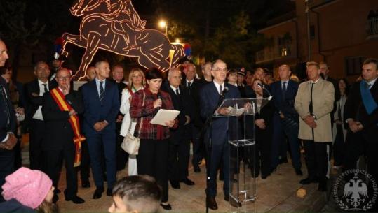 Presidenti Begaj viziton komunat arbëreshe në Itali! Pjesë e inaugurimit të statujës së Skënderbeut në Ururi dhe skulpturës së Ibrahim Rugovës në Portocanone