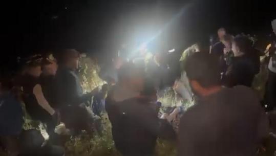 Tepelenë/ Ishte duke kullotur bagëtitë bariu bie në humnerë, gjendet pas tre orësh kërkimesh (VIDEO)