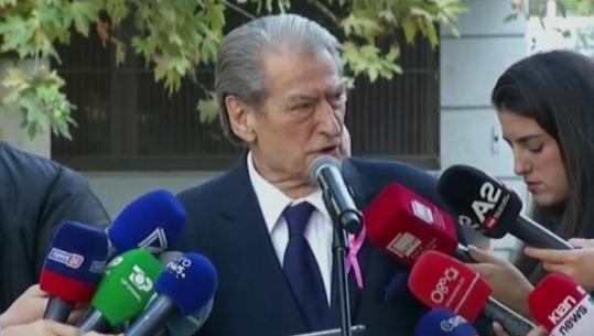 Berisha vazhdon sulmet ndaj gjyqtares Gjoka: Delikuente, rri në detyrë se mban dosjen e Ilir Metës pa asnjë fakt penal