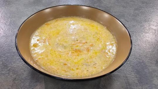 Supë me krahë pule nga zonja Albana 