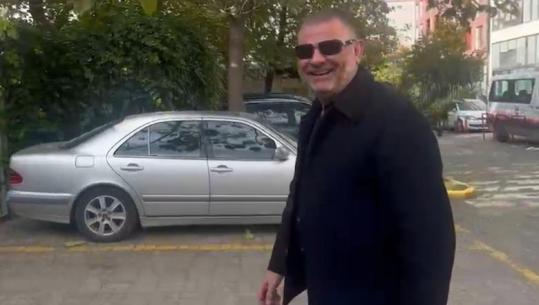 Tom Doshi paraqitet në SPAK: Siç ka thënë Erjoni, kolegët të thërrasin edhe për çështje që nuk kanë lidhje me ty (VIDEO)