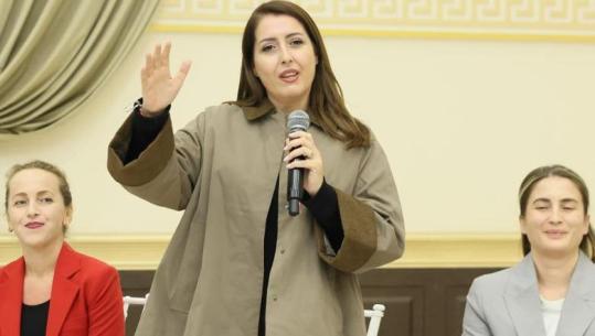 Zgjedhjet për Tiranën u pezulluan, Manastirliu vijon fushatën, zhvillon takimin me gratë në Kashar: Plani ynë për një bashki që kujdeset për familjet