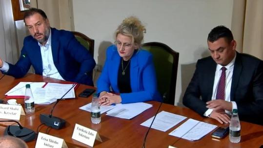 PD kërkoi me ligj 'gjinia e pandryshueshme', PS e rrëzon: E pakuptimtë! E kemi që në lindje, mashkull ose femër