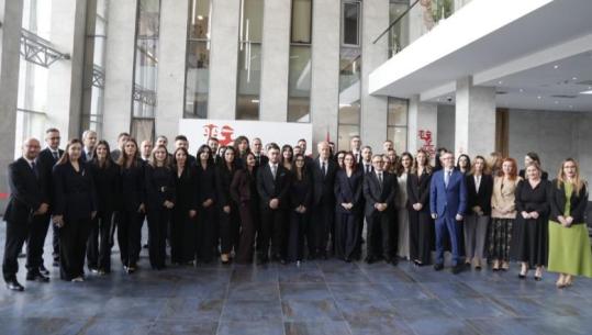 Ylli Manjani: Një show i shëmtuar talebanesk