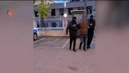 Në kërkim për kultivim të lëndëve narkotike, arrestohet në Tiranë 49-vjeçari (EMRI+VIDEO)