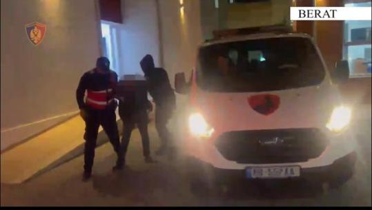 I dënuar në Itali me 29 vite burg, arrestohet 49-vjeçari në Kuçovë! Pranga edhe bashkëpunëtori që e strehonte (EMRI+VIDEO)