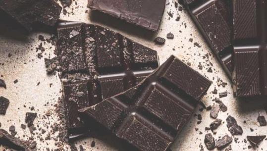 Cilat janë përfitimet shëndetësore që vijnë nga konsumimi i çokollatës së zezë