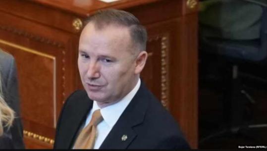 Kosovë/ Ishte duke dhënë intervistë, deputeti i LDK Armend Zemaj përfshihet në një konflikt fizik me një qytetar! Kërkon falje 