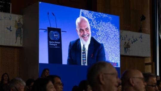 Zgjerohet përdorimi i AI, Rama: Diella është shtatzënë! 83 fëmijë do të vijnë në jetë, identikë me nënën e tyre